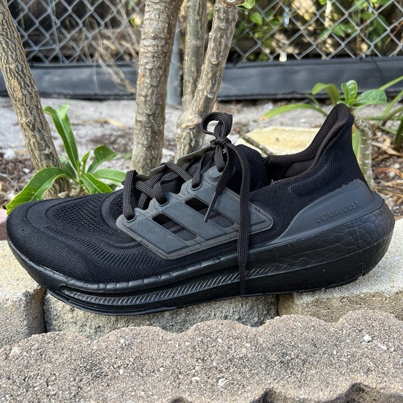 Adidas UltraBoost Light Running Shoes Mens Sz 11.5 Triple Black Training Sneaker - Picture 2 of 10